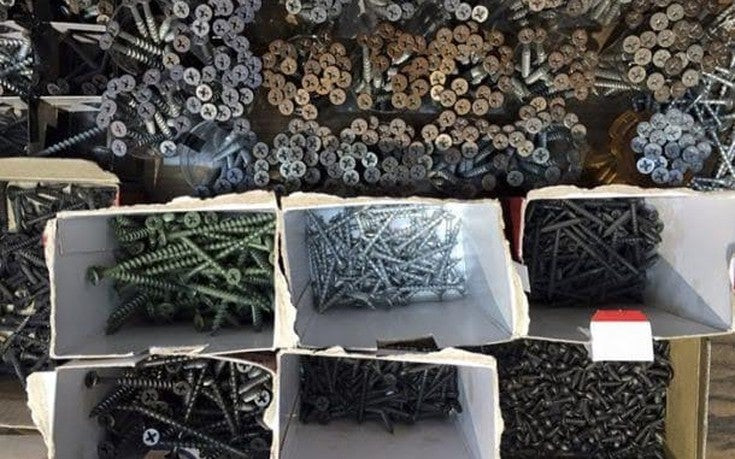 Εκπληκτικά μωσαϊκά φτιαγμένα από χιλιάδες βίδες (εικόνες)